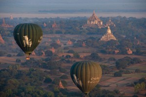 Hot air balloons Bagan        
